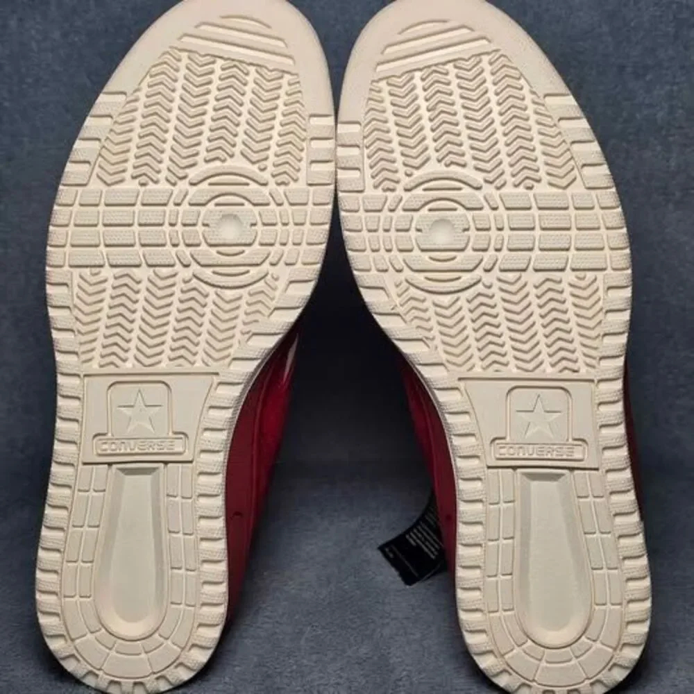 Converse Weapon Mid Red White High Top Sneakers Mens 9.5 or Womens 11